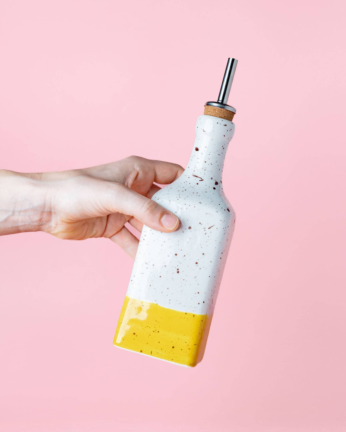 Distributeur d'huile d'olive artisanal en céramique 475 ml – Cannelle
