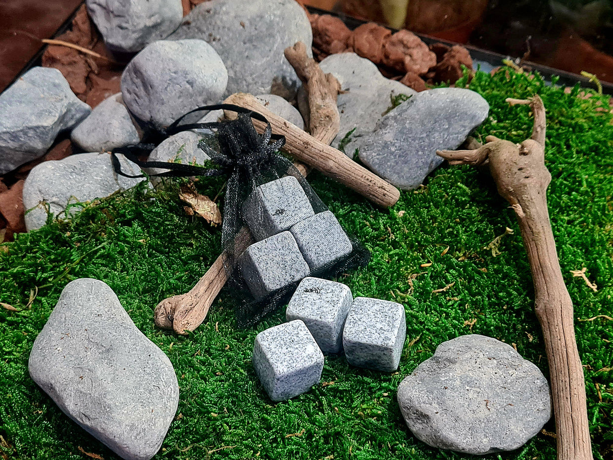 Verre japonais - Coffret cadeau avec glaçons en granit et sous-verre |338: Un verre