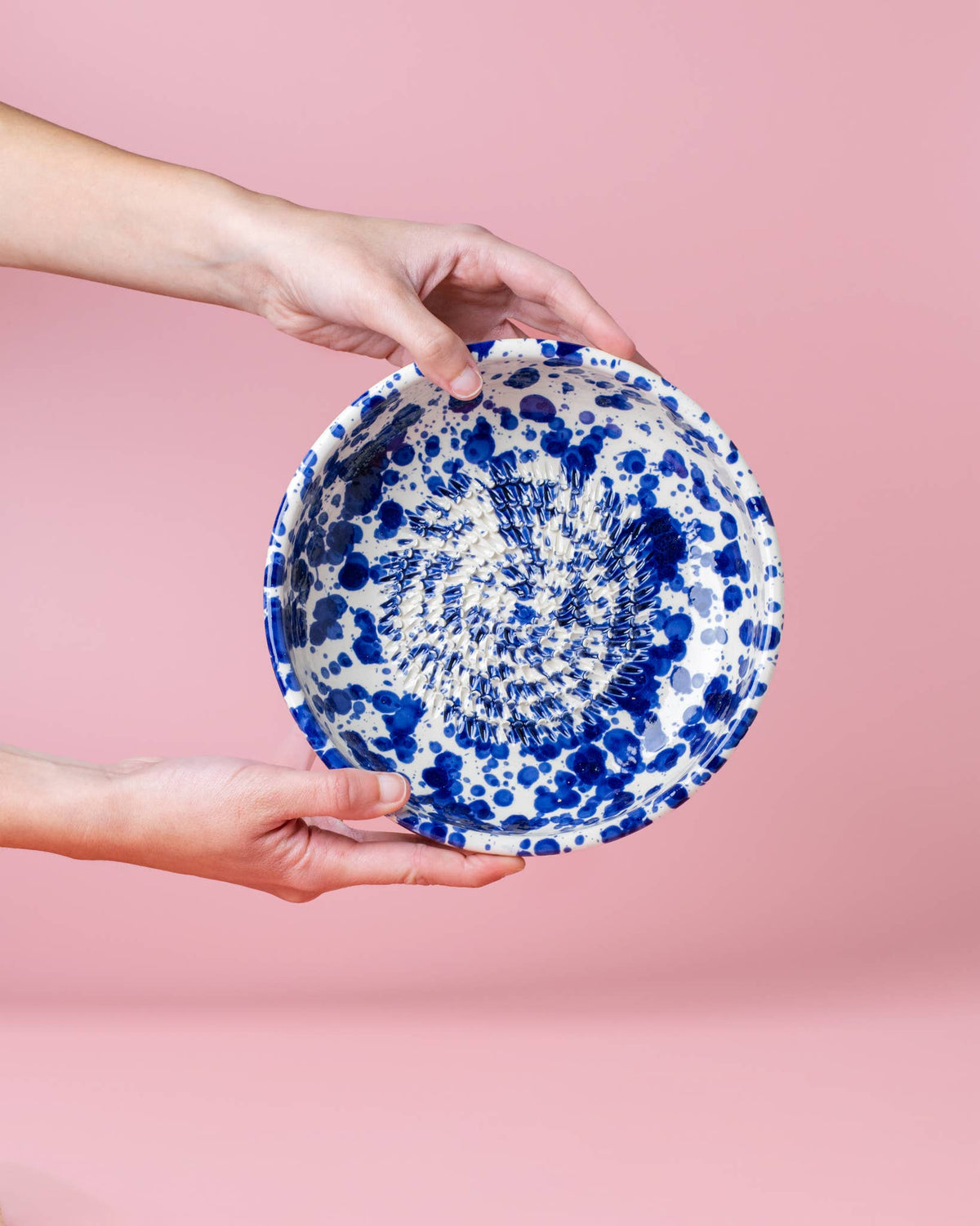 Assiette râpe à ail - Grande en céramique bleue - Perse