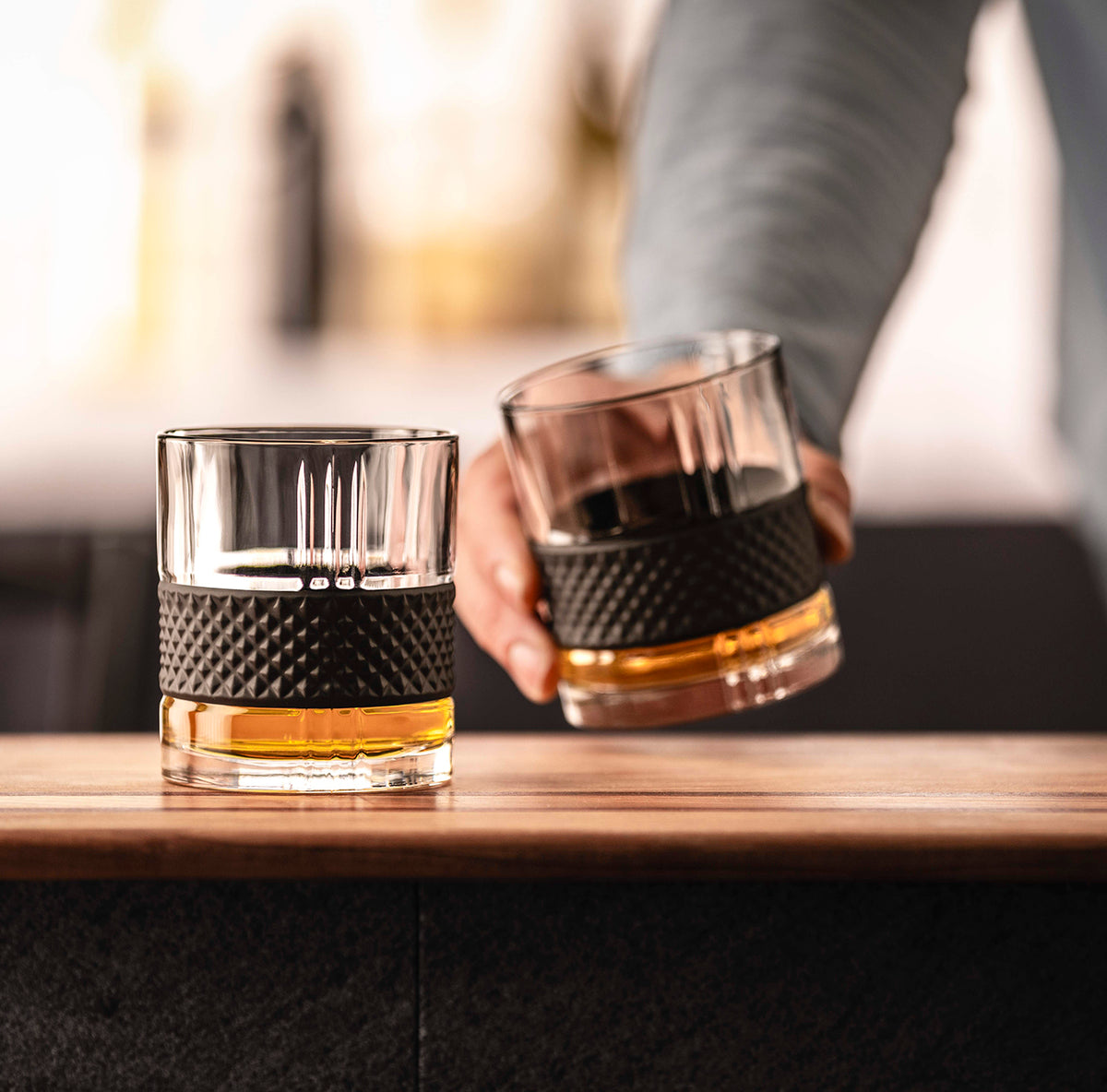 2 GOBELETS WHISKY NOIR - EISCH