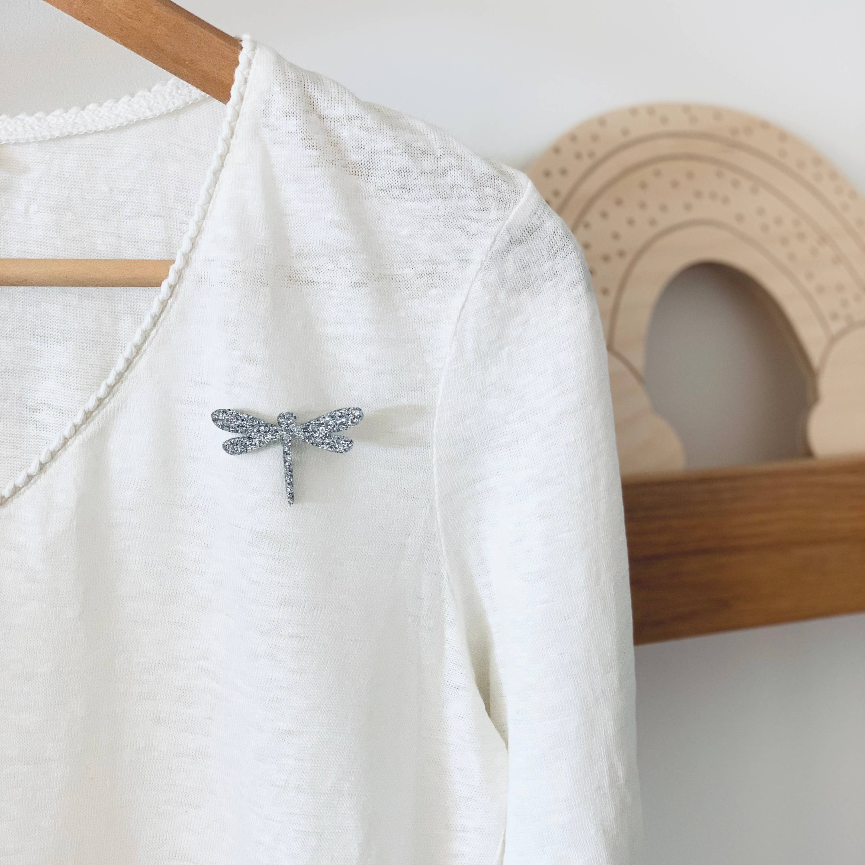 Pin's en paillettes - Libellule: Doré