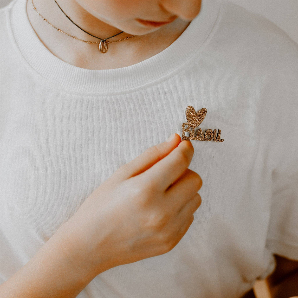 Pin's en paillettes - Bisou: Rouge