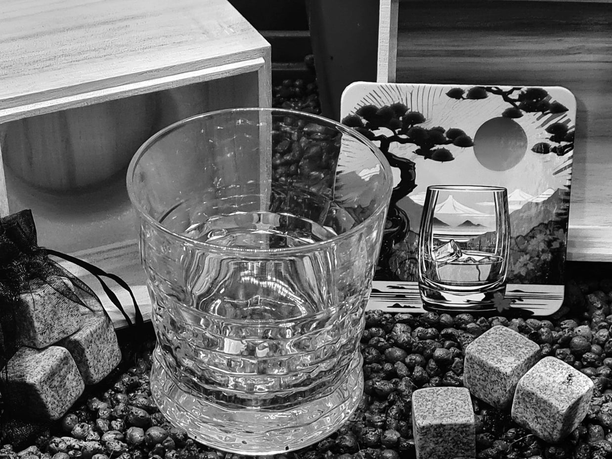 Verre japonais avec boîte cadeau, glaçons en granit et sous-verre |326: Un verre