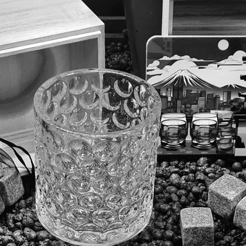 Verre japonais - Coffret cadeau avec glaçons en granit et sous-verre |338: Un verre