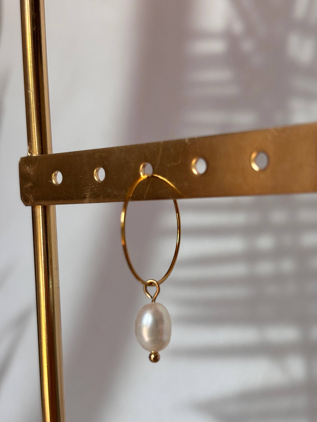 Mix and Match – Boucles d'oreilles simples avec pendentif: Poisson rouge - liberté