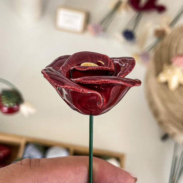Rose en céramique: Rouge/jaune