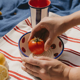 Plaque râpe à ail en céramique - Moyenne Rouge et Bleue - Pomodoro: AVEC EMBALLAGE