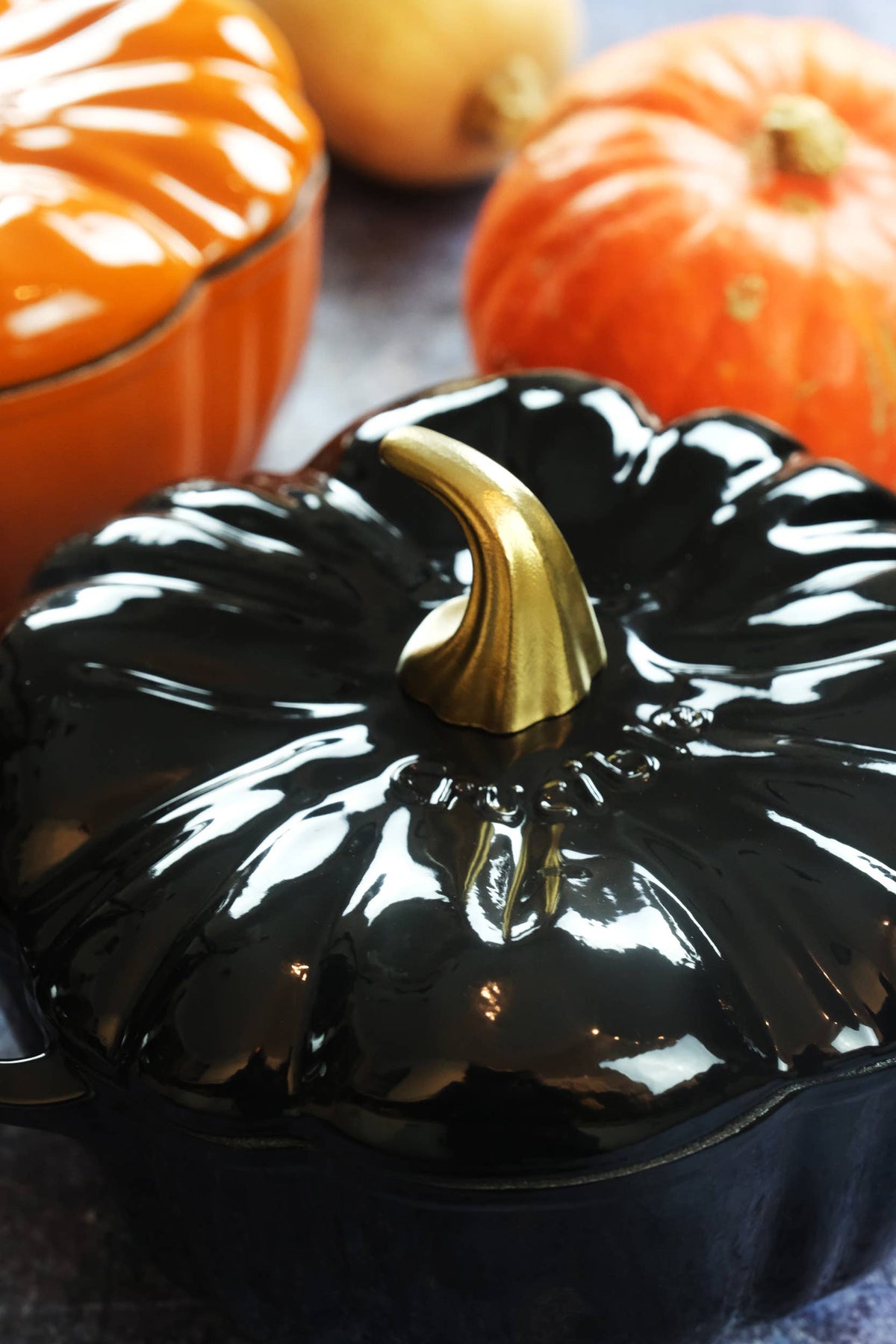 Cocotte en fonte émaillée en forme de citrouille, four hollandais, noire