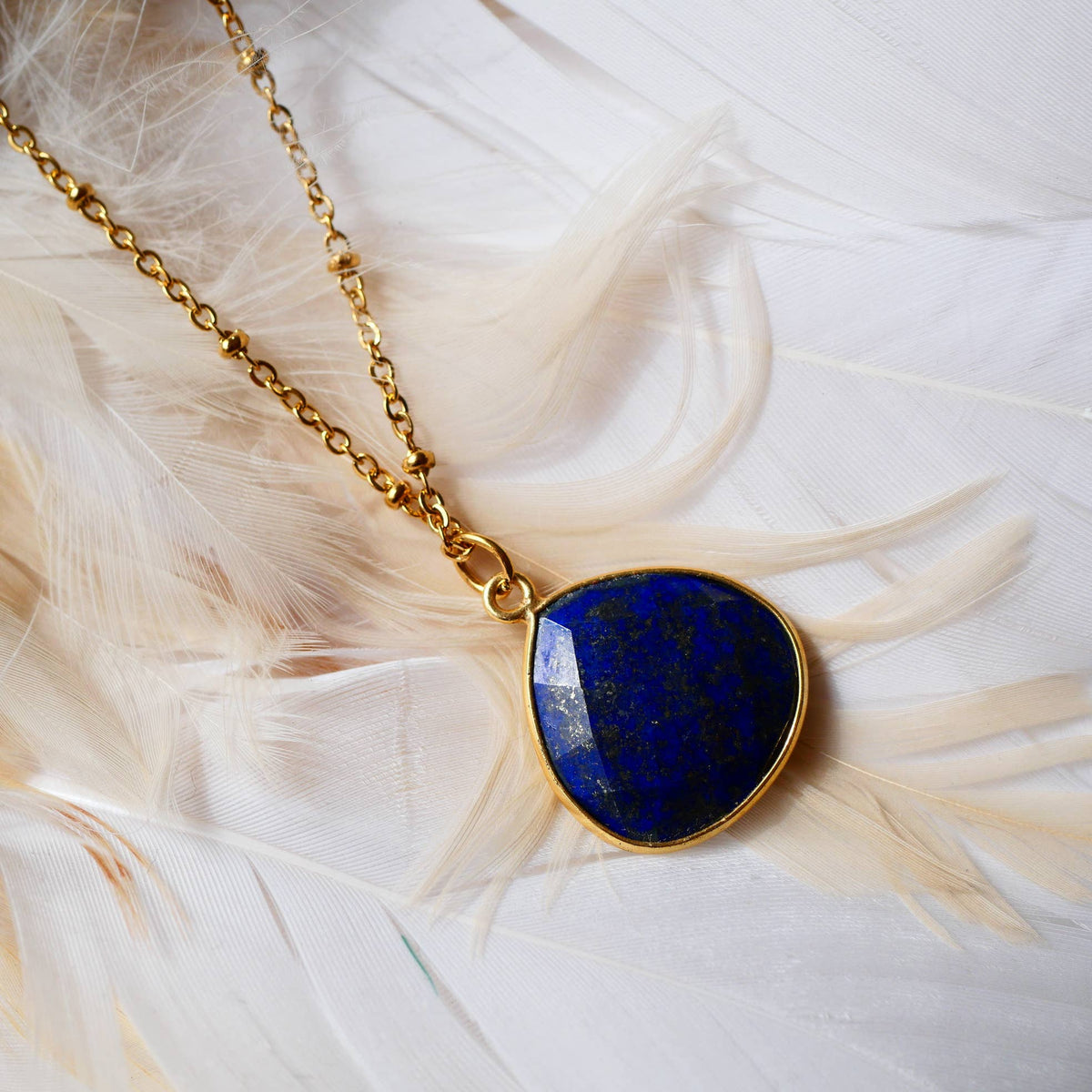 Collier Justine en acier inoxydable avec lapis-lazuli