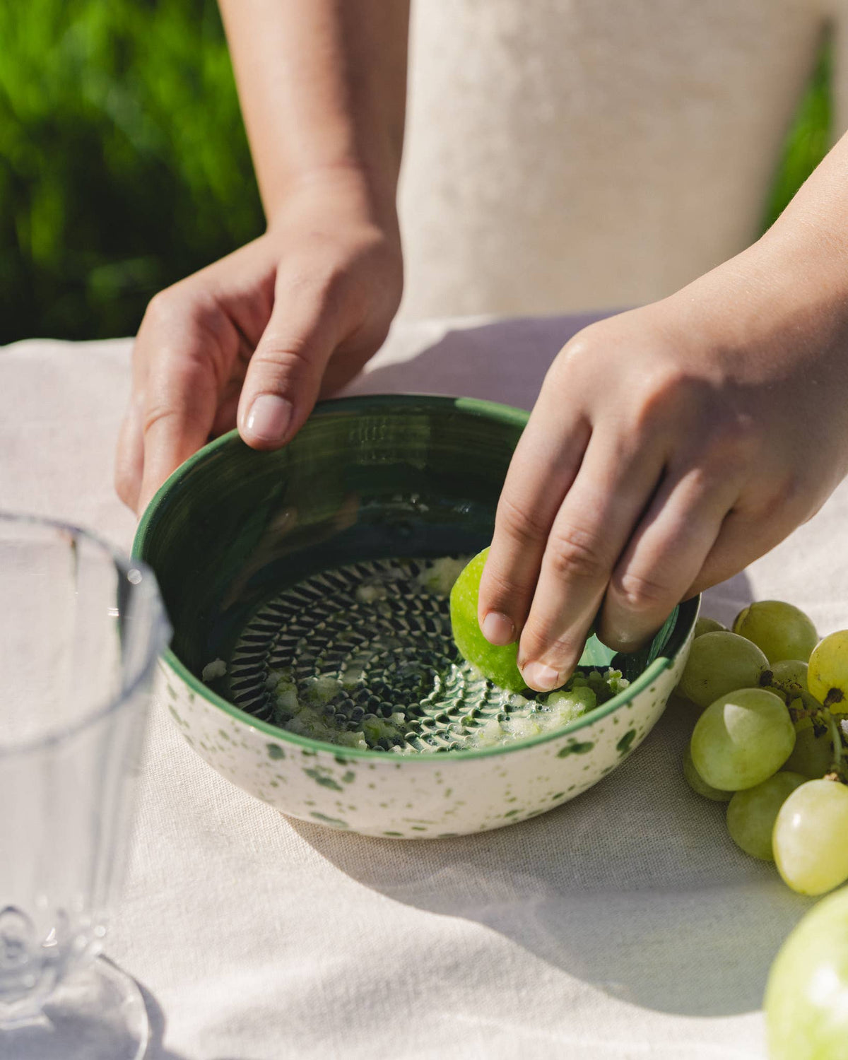 Râpe à ail - moyenne, en céramique, vert jade
