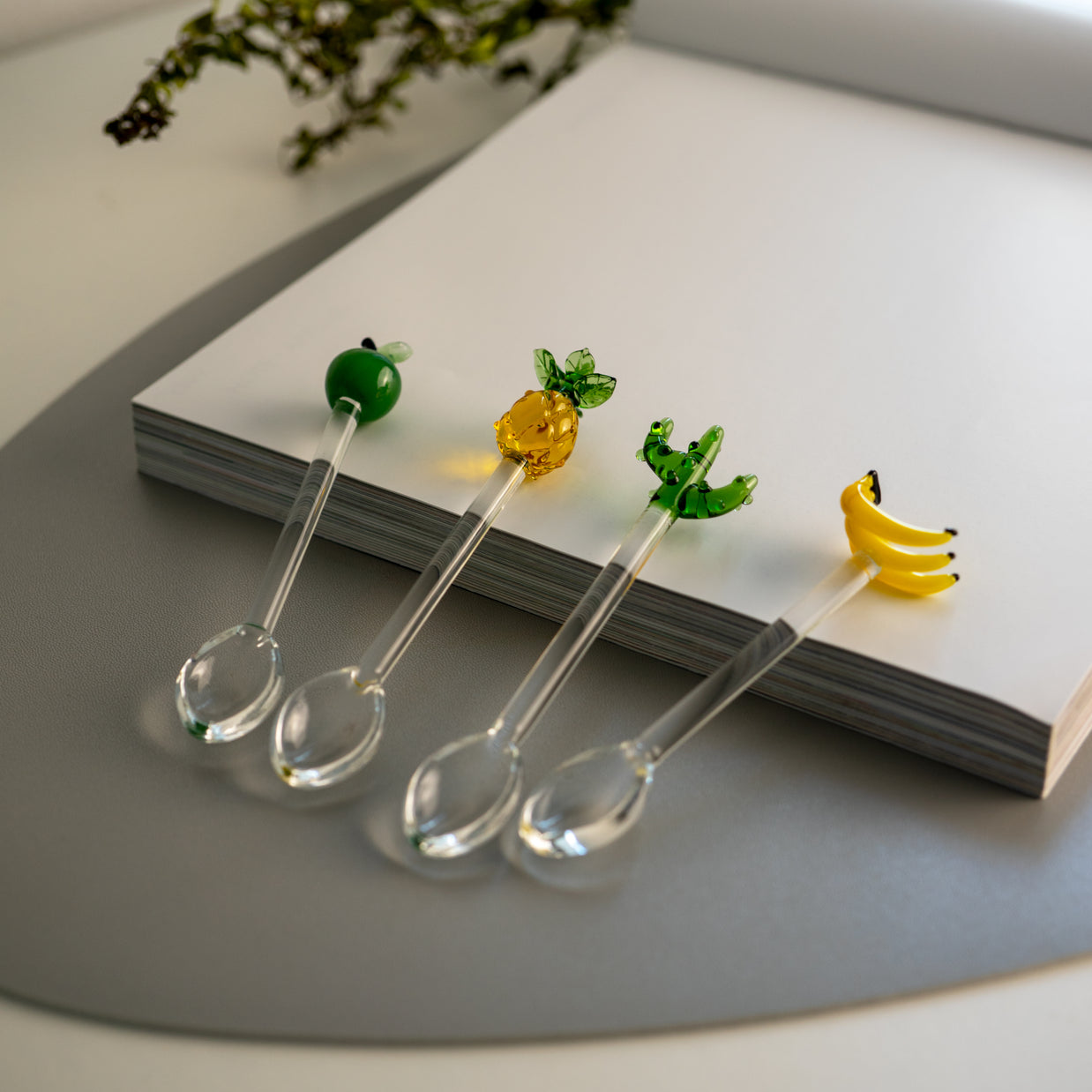 Set de 4 cuillères à café avec décoration