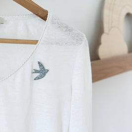 Pin's en paillettes - Hirondelle: Doré