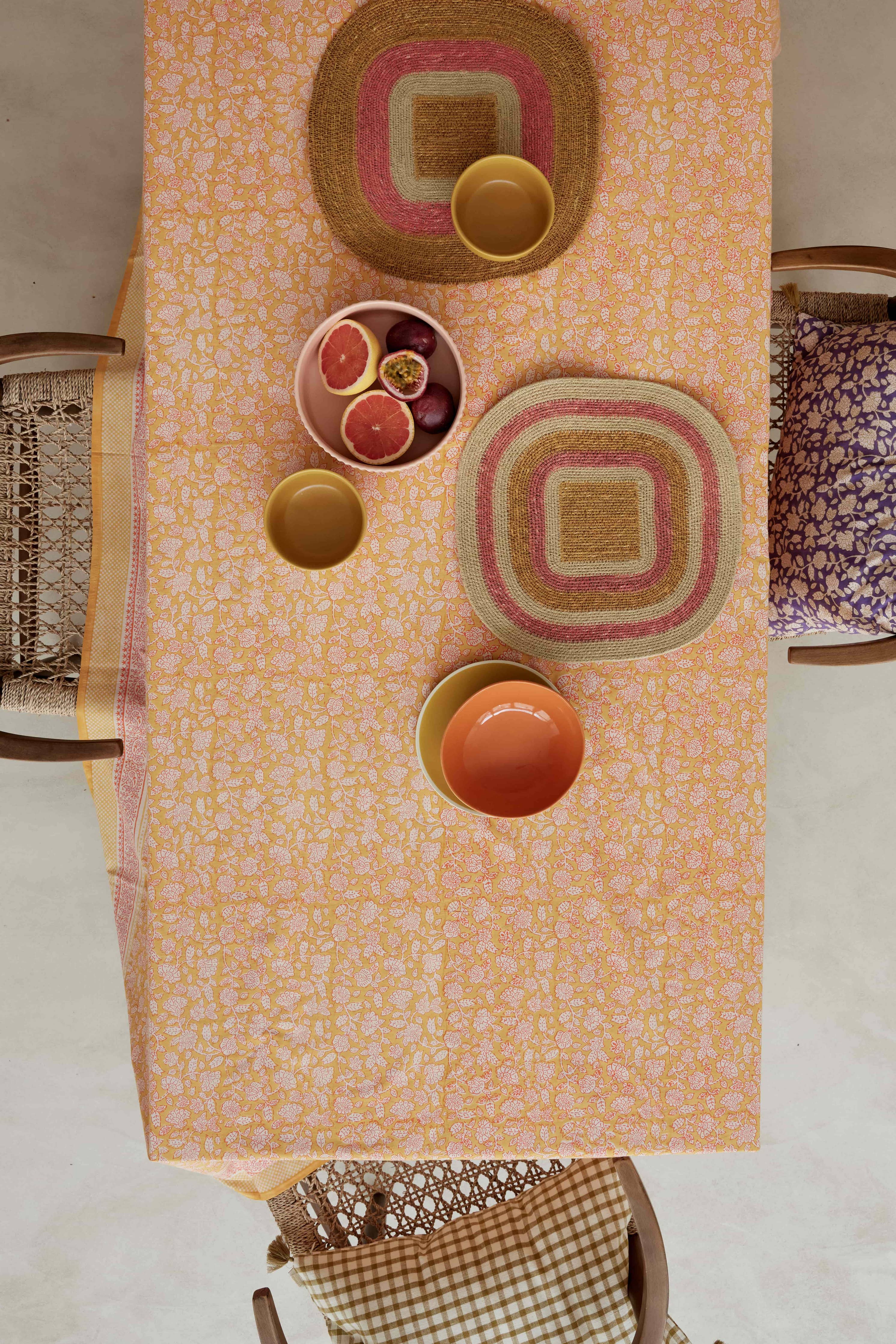 Set de table en raphia et rayures bohèmes Mada Corail