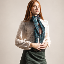 Foulard carré 90x90cm en cachemire imprimé LYS INDIGO