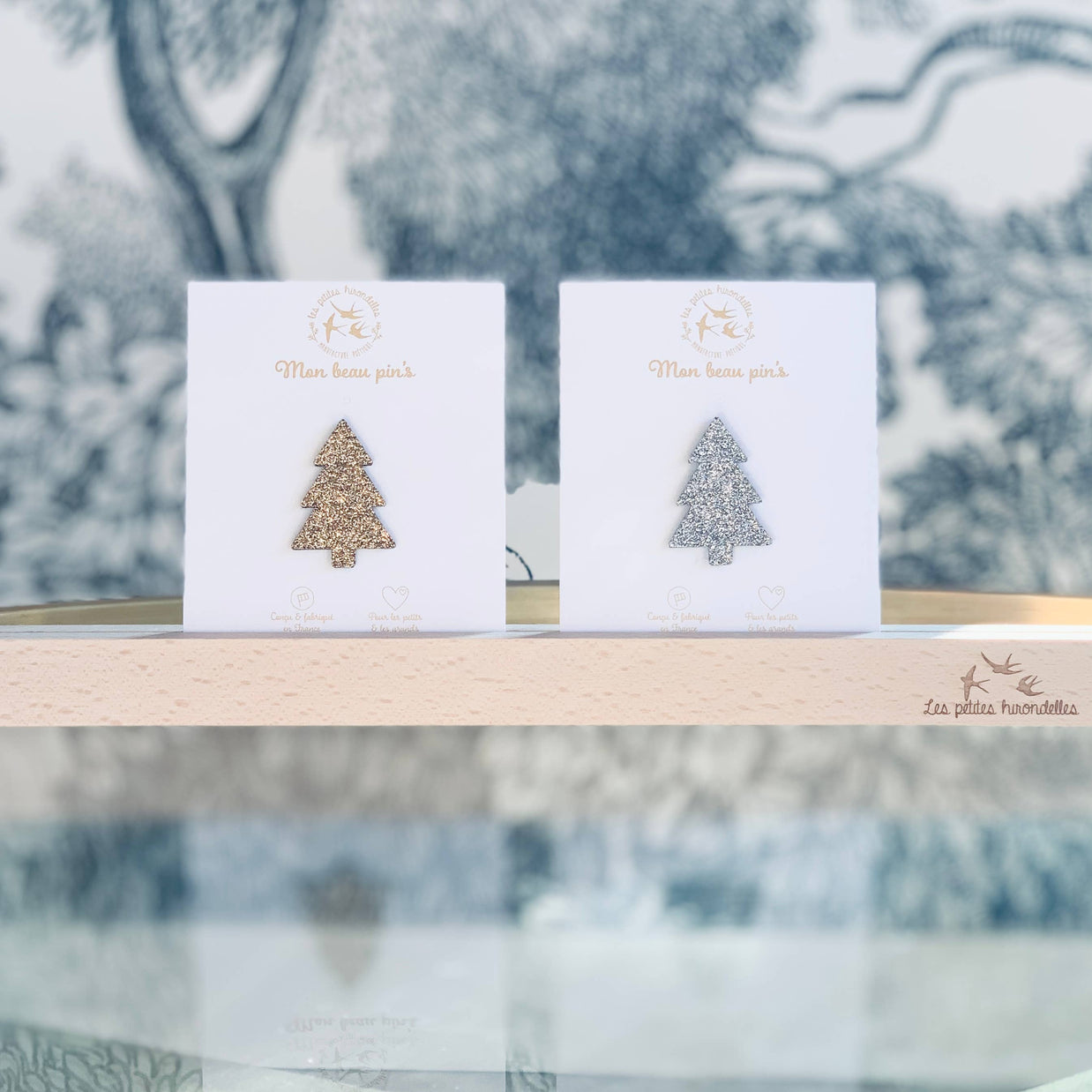Pin's en paillettes - Sapin plein: Doré