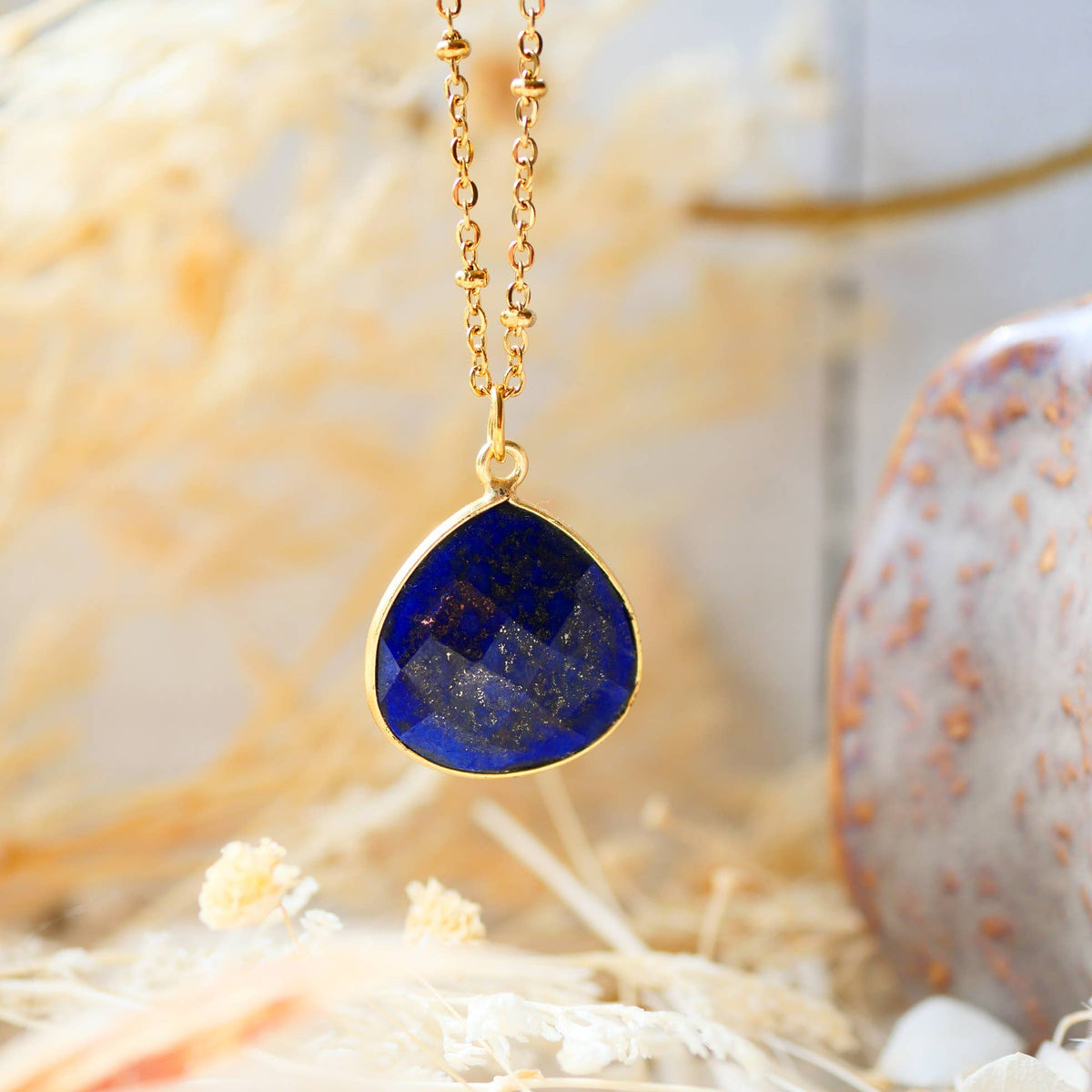 Collier Justine en acier inoxydable avec lapis-lazuli