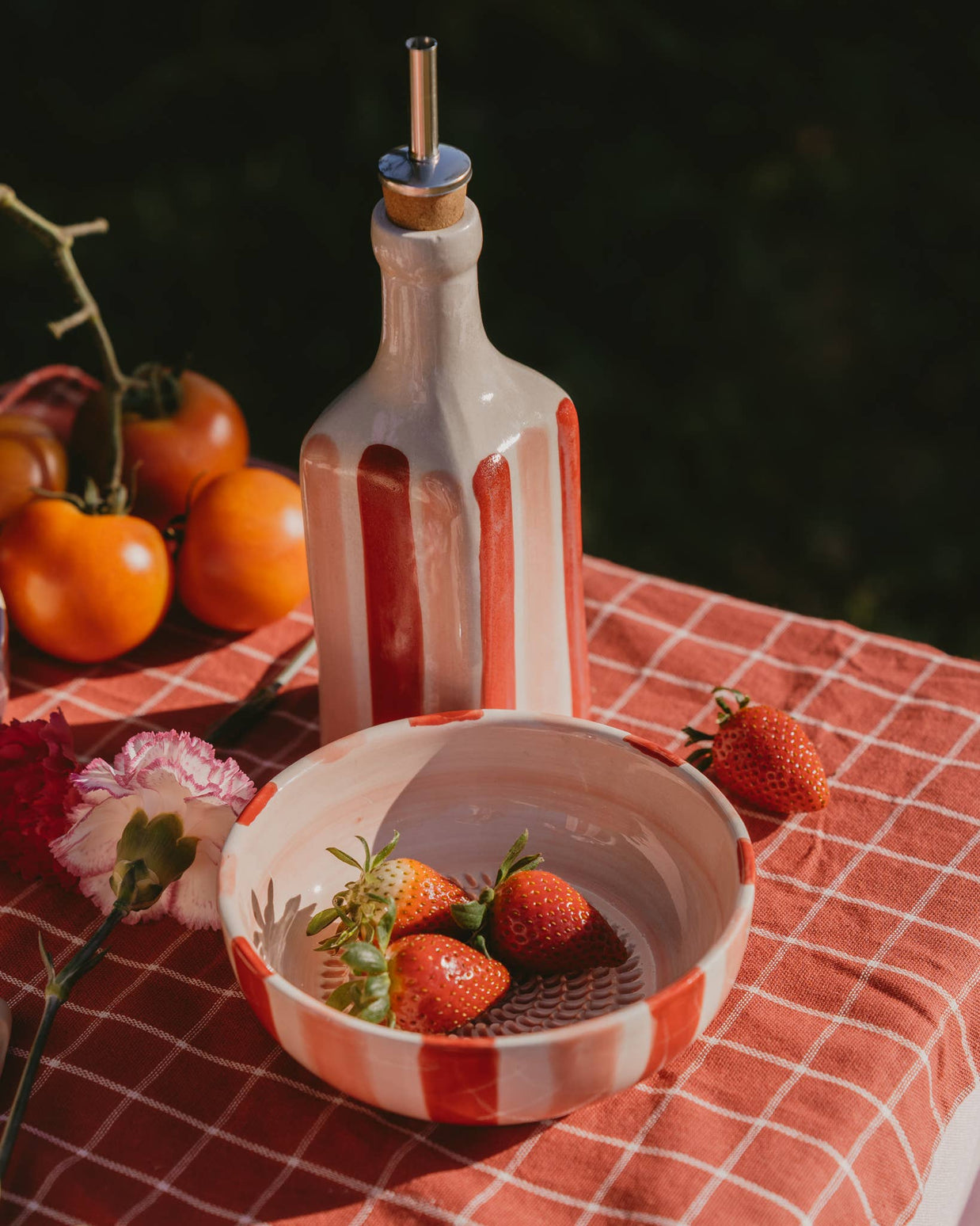 Assiette râpe-ail en céramique - rose moyen et rouge - Sweetheart