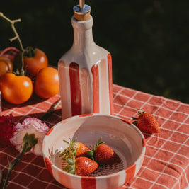 Assiette râpe-ail en céramique - rose moyen et rouge - Sweetheart