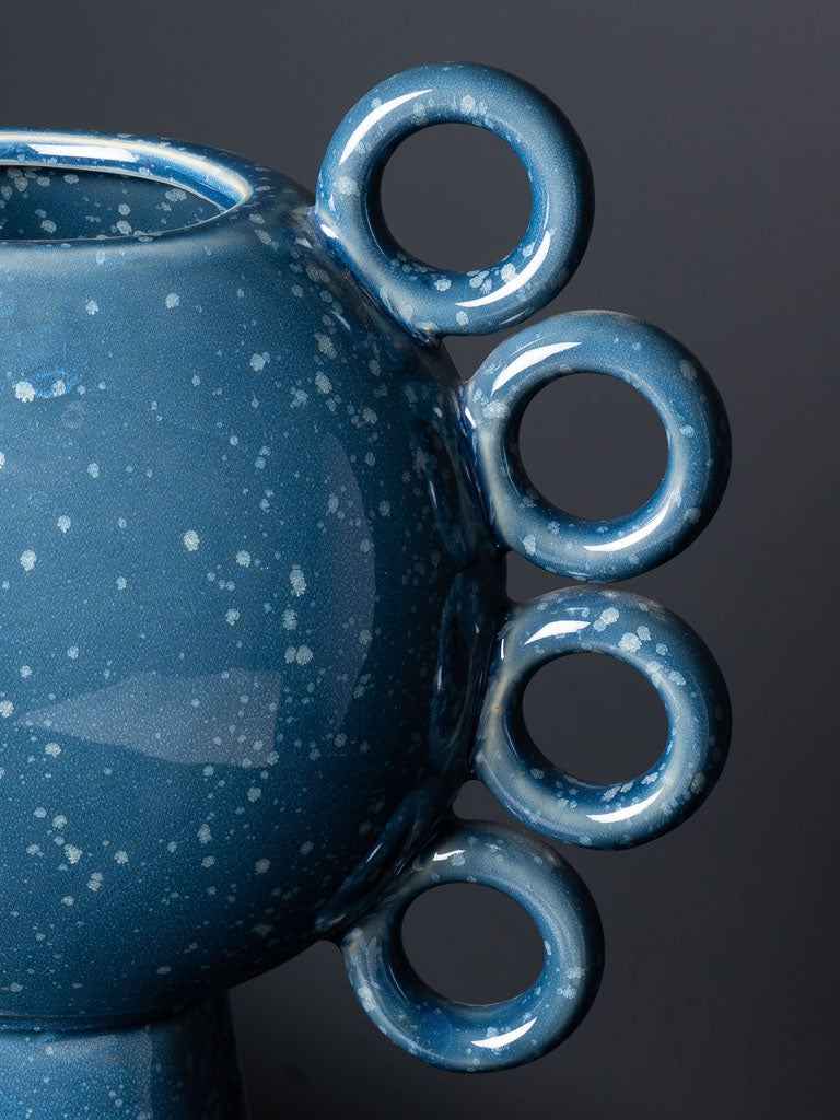 Vase bouclé bleu