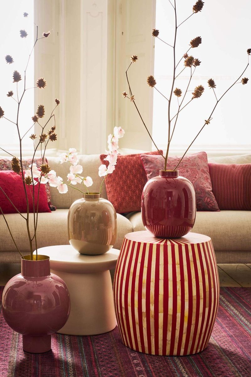 Vase en Métal en Coloris Rouge Foncé 32 cm - PIP STUDIO