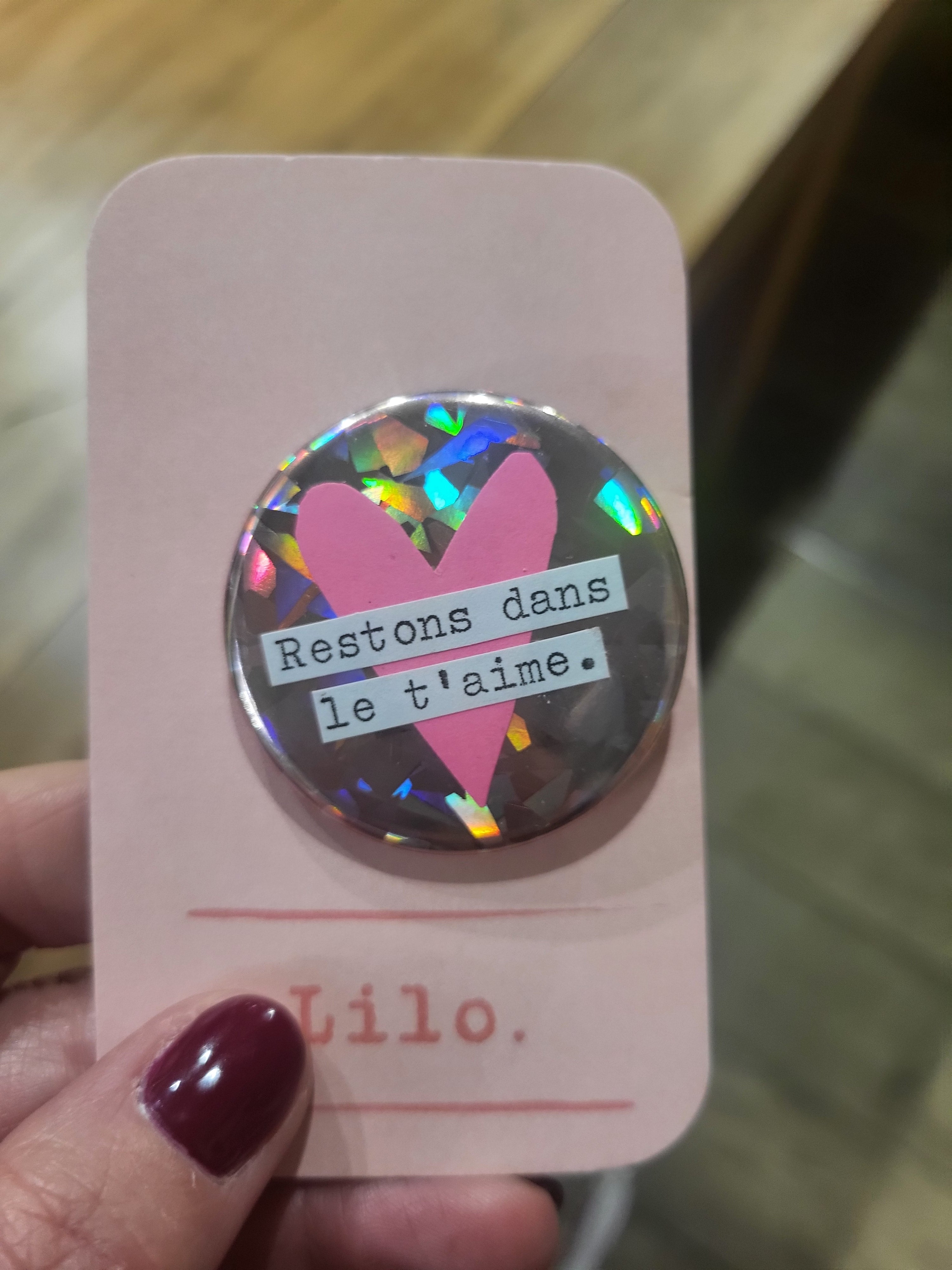 Badge Restons dans le t'aime