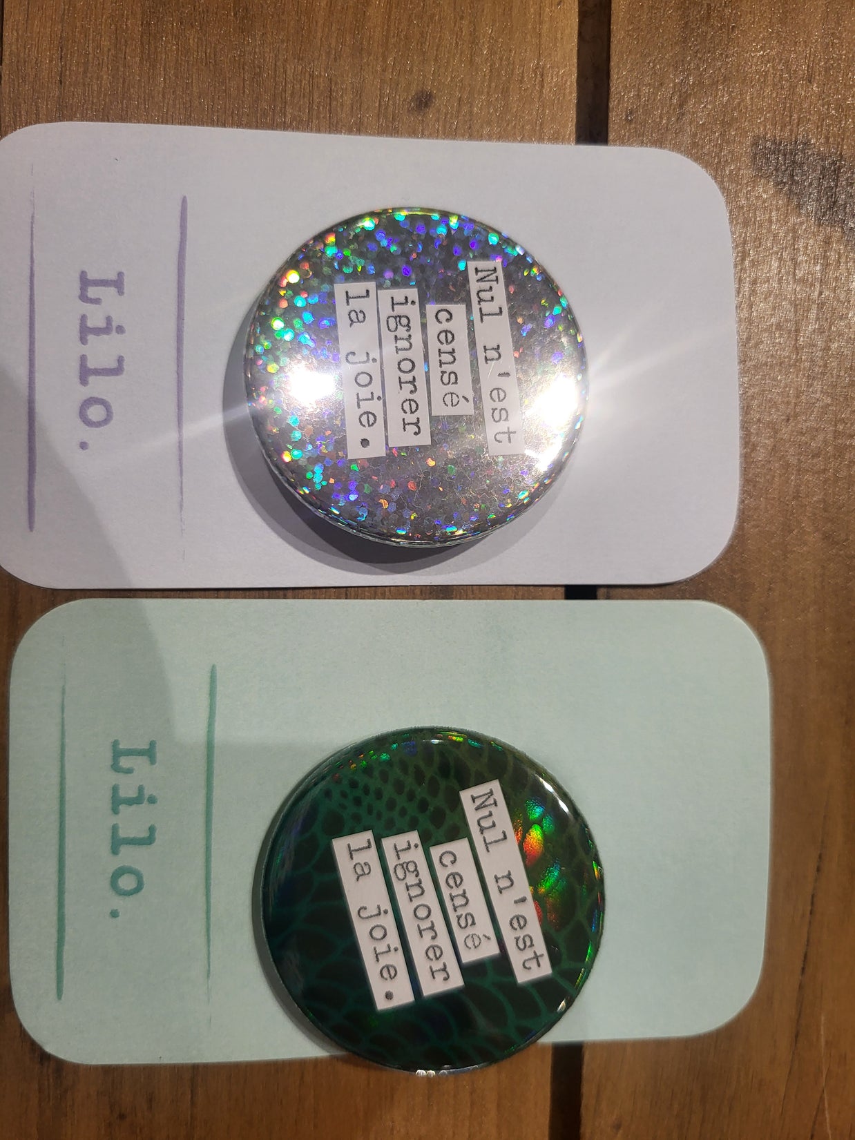 Badge Nul n'est censé
